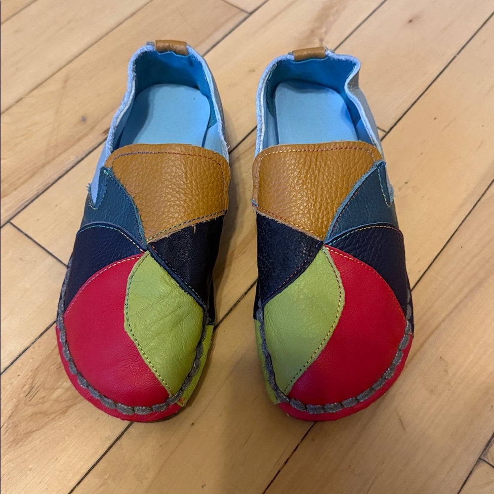 Vintage Daniffer Colorful leather pinwheel orthopedic loafers